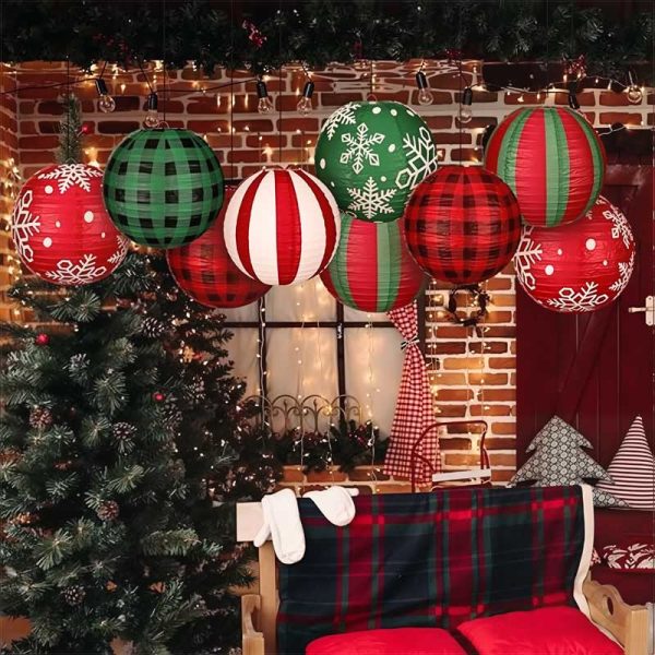 ML251210-Christmas-Snowflake-Paper-Lantern,-Hanging-Decor-for-Kids'-Party-&-Family-Holiday-Indoor-Decoration-usuage-scene1